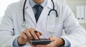 Como realizar uma cotação de plano de saúde em Brasília com análise de perfil e comparação transparente entre operadoras